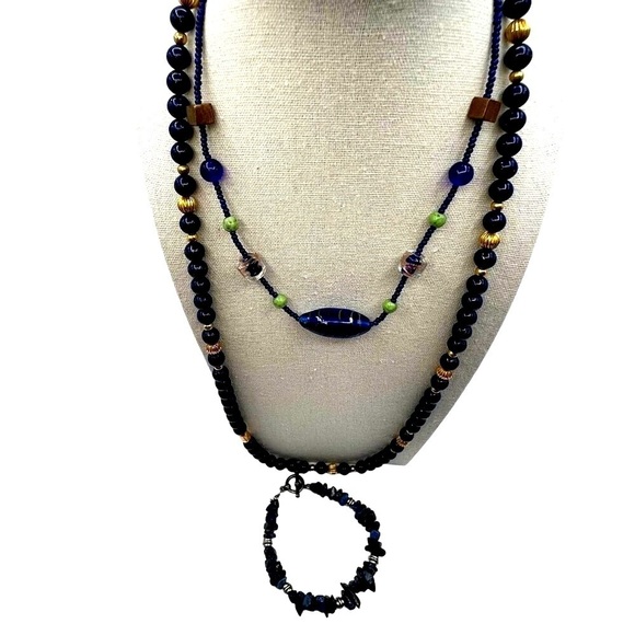 Vintage Bohemian Style Blue Beaded Necklace & Bracelet Set.  A10 - Picture 2 of 11